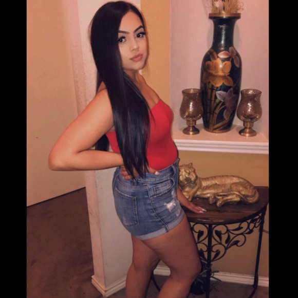 Meet your Posher, Ithzel - Picture 1 of 1